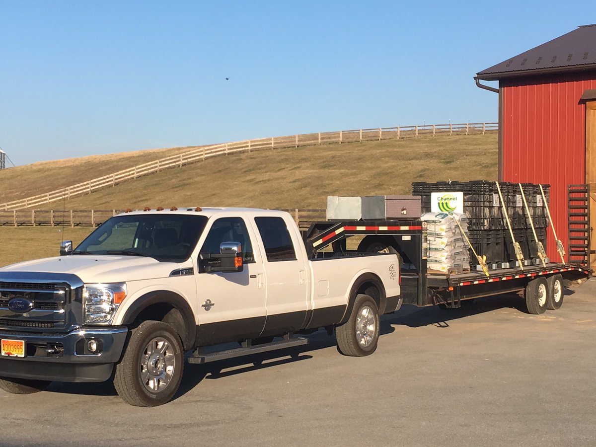 channelseedgirl's tweet image. @ChannelSeed #plant17 1st delivery here in Carroll County MD bring on Spring!