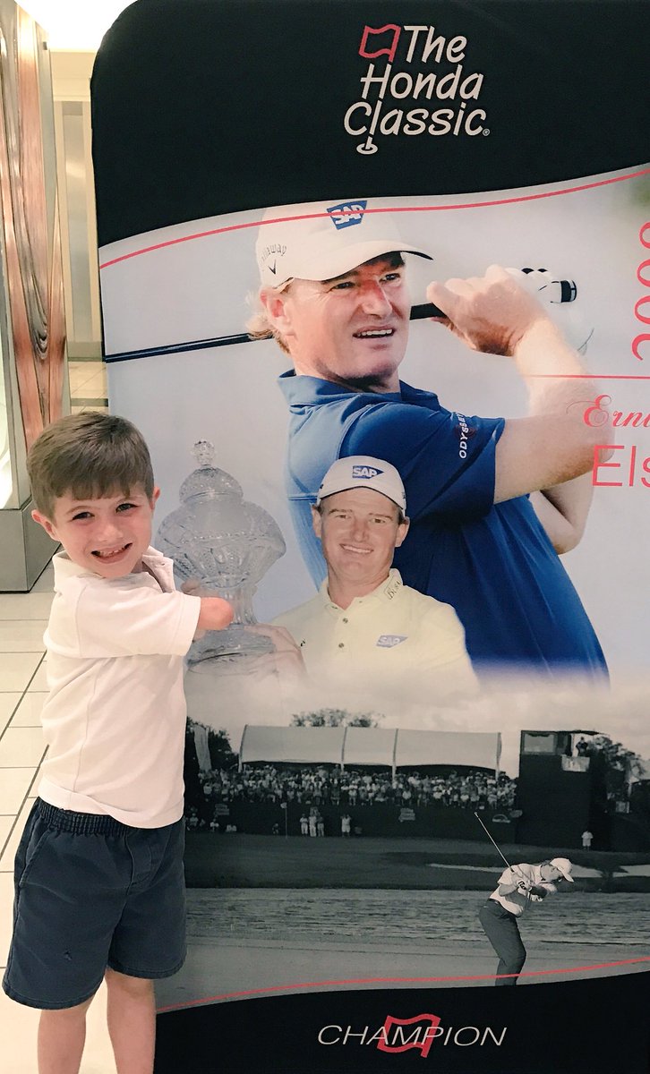 onearmgolfer's tweet image. @TheBig_Easy r u ready 4 rematch of #onearmchallenge 2morrow? @TheHondaClassic thx2 #jupitermedical @insideFPL @BiionFootwear @cobragolf