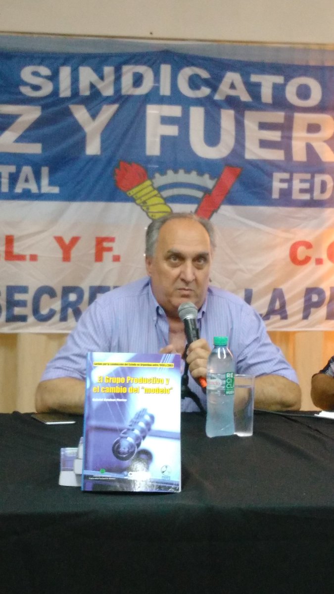 ConaplaLP's tweet photo. Ya comenzó la charla-debate "De #Trump a #Macri" con las palabras de @PedroBorgini https://t.co/9qpGh0TTCa