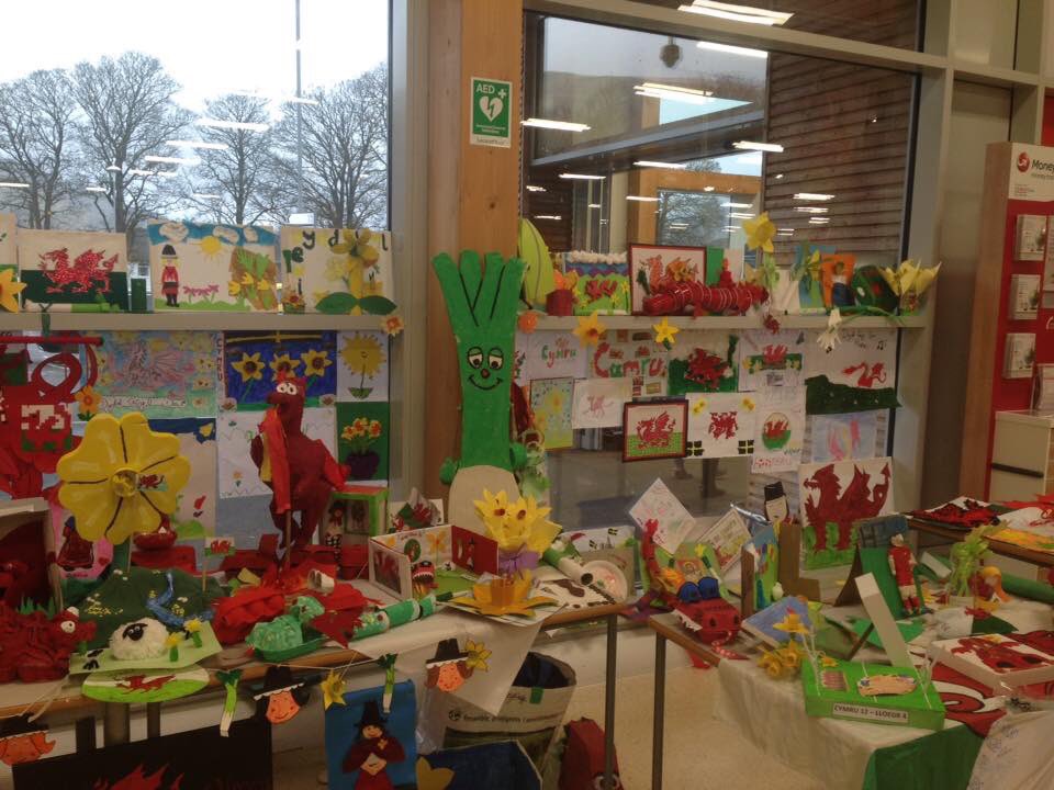 Local school's, arts and craft's on display at TESCO Ystradgynlais <a href="/sammie41273/">Samantha Davies</a> <a href="/novella_evans/">Novella Evans</a> <a href="/jt8569/">James Taylor</a> <a href="/headcaseymike/">Mike Casey-Head</a>