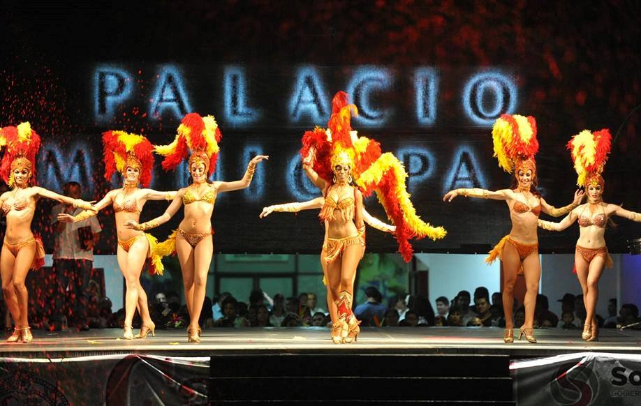 PdelCarmenTV's tweet photo. A unos días de comenzar las fiestas de carnaval #PlayaDelCarmen 
Estás list@? Video👉🏼 https://t.co/XNlEGyIswh @QuintaMagazine @BeSocialEdu🎉 https://t.co/H9HL8LEm9k