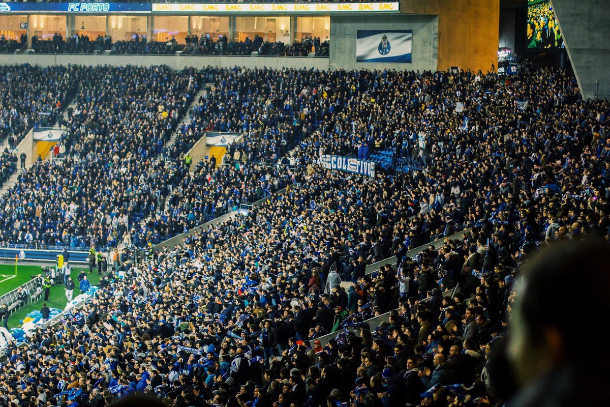 beneditagrellos's tweet photo. Nunca mais é quarta 💙🐉
#FCPJFC @FCPorto https://t.co/ex6IsrJFtE