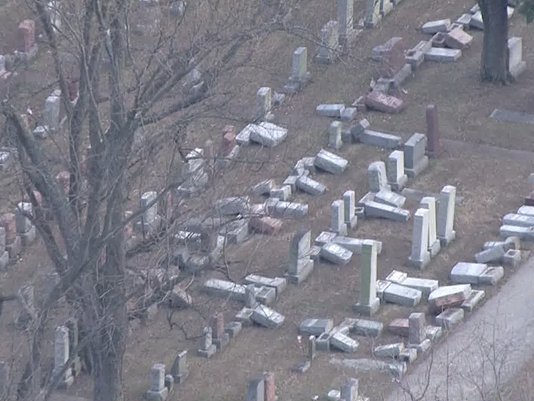 ksdknews's tweet photo. Headstones damaged at Jewish cemetery
https://t.co/awDq0PdRGl https://t.co/KrDWKZ6jTt