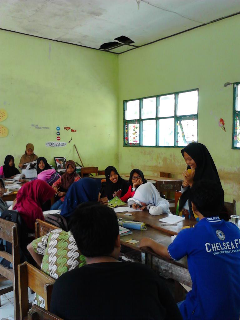 Ngumpul smbil belajar b.ing. Berani "Speak Up" grammar belakangan :) <a href="/IMS_NET/">IndonesiaMorningShow</a> #IMS_KumpulBareng