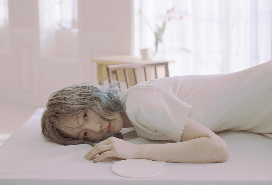 taeyeon0221's tweet photo. テヨンのアルバム買う人RT https://t.co/bb0lshmhAQ