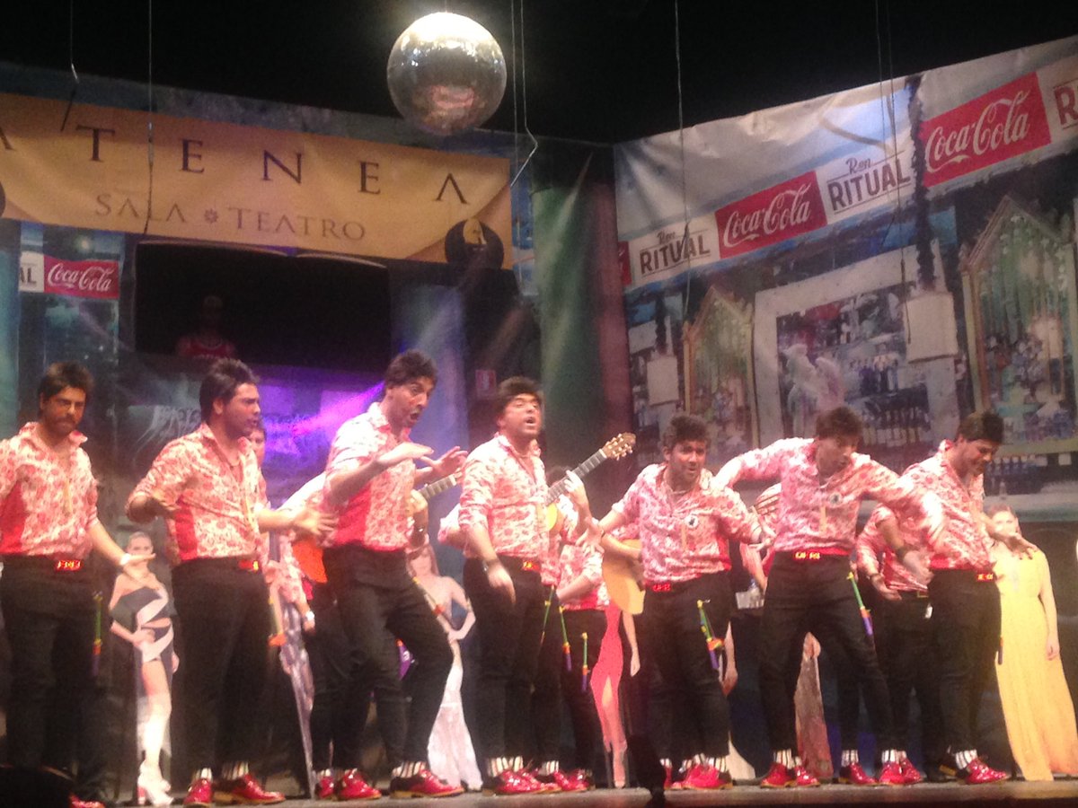 miriamfRua's tweet photo. El descojono padre #COMBA2017S1 #COMBA2017 HOYCarnaval https://t.co/oXPEPBSjQH