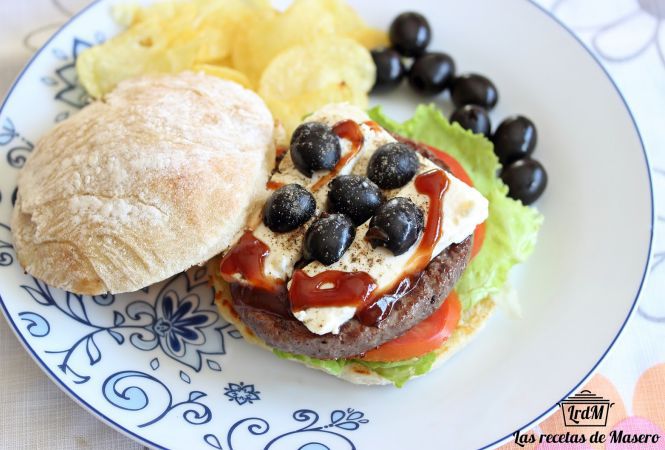 DeMasero's tweet photo. Nuestra receta de #hambuguesa griega en @ellashablancom :)
https://t.co/UU8ESOwI1R https://t.co/JuyU5Yi6ov