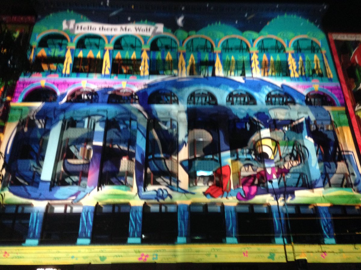 PIWalkabout's tweet image. #WhiteNightMelb colour galore everywhere! The Arts Centre was phenomenal.