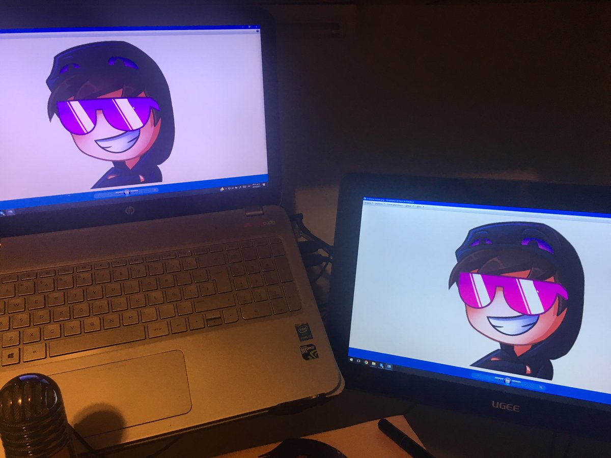 Pero aún estos lentes siguen sin verse igual diooooos <a href="/Eonofre12/">Eonofre✌️</a>