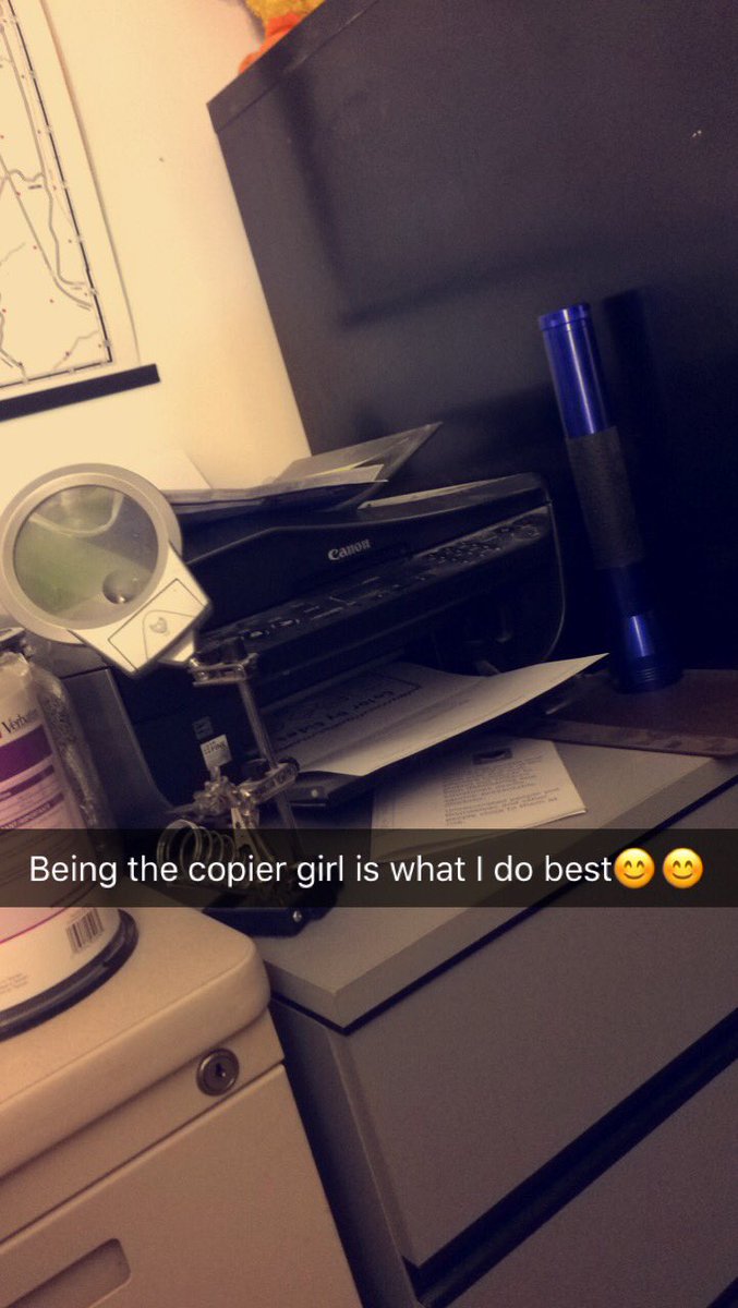 Crazy_Redneck18's tweet photo. I knew my mom was always preparing me for something🤔😊💞
#copygirl https://t.co/lNLASyY84r