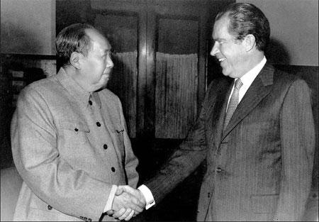 CCTV's tweet photo. Today in history: Richard Nixon became the first U.S. president to set foot in China on Feb. 21, 1972 https://t.co/wP6gElyAip https://t.co/MqqhzBdwcO