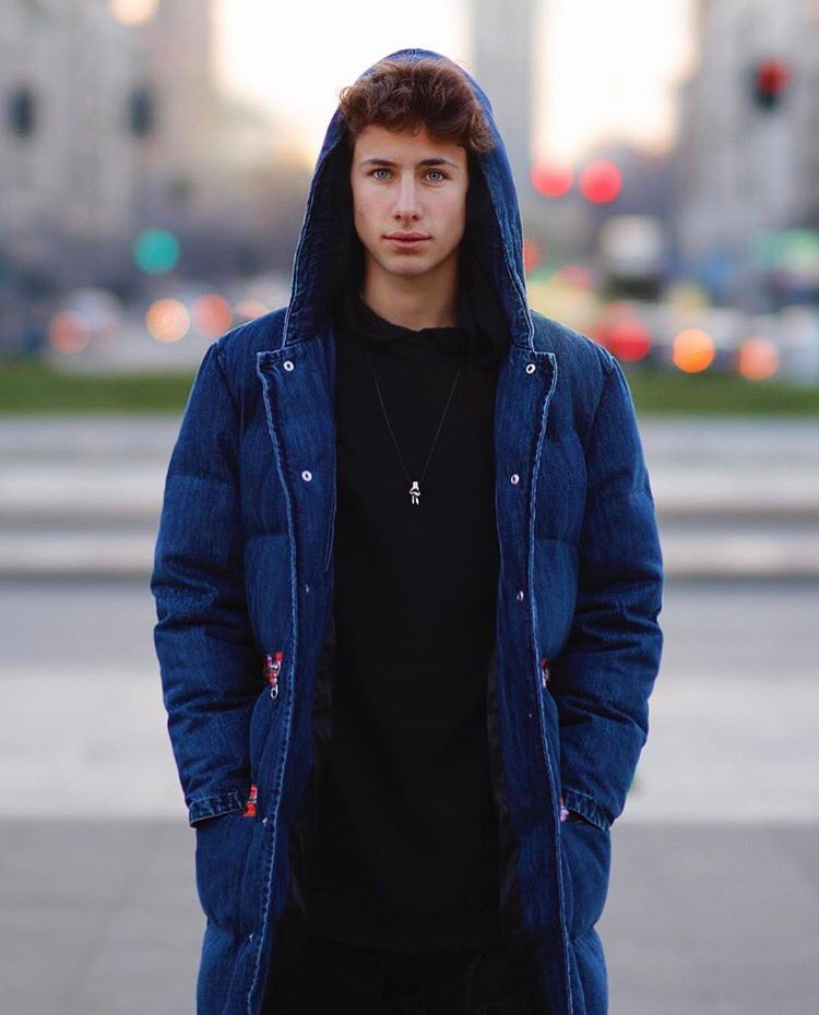 Elsiandream's tweet photo. 💥 5 RT= 5 VOTOS

10 RT= 10 VOTOS

15 RT= 15 VOTOS

20 RT= 20 VOTOS

25 RT= 25 VOTOS 💥 #KCAEstrellaLatina #JuanpaZurita https://t.co/l2AfxF6DPk