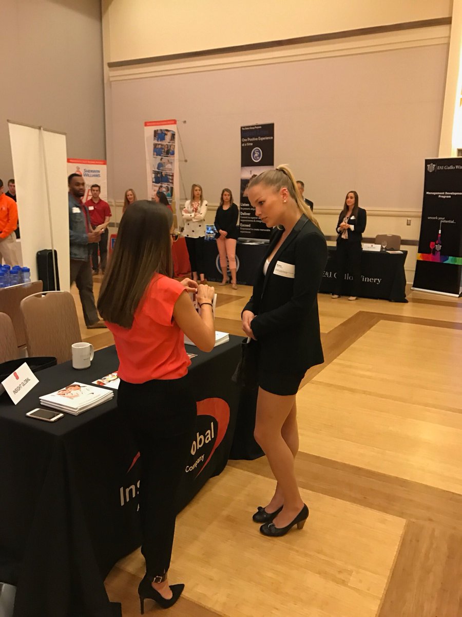 PackAthletics's tweet image. Great opportunity to connect with future employers and find internships! #1standGoal