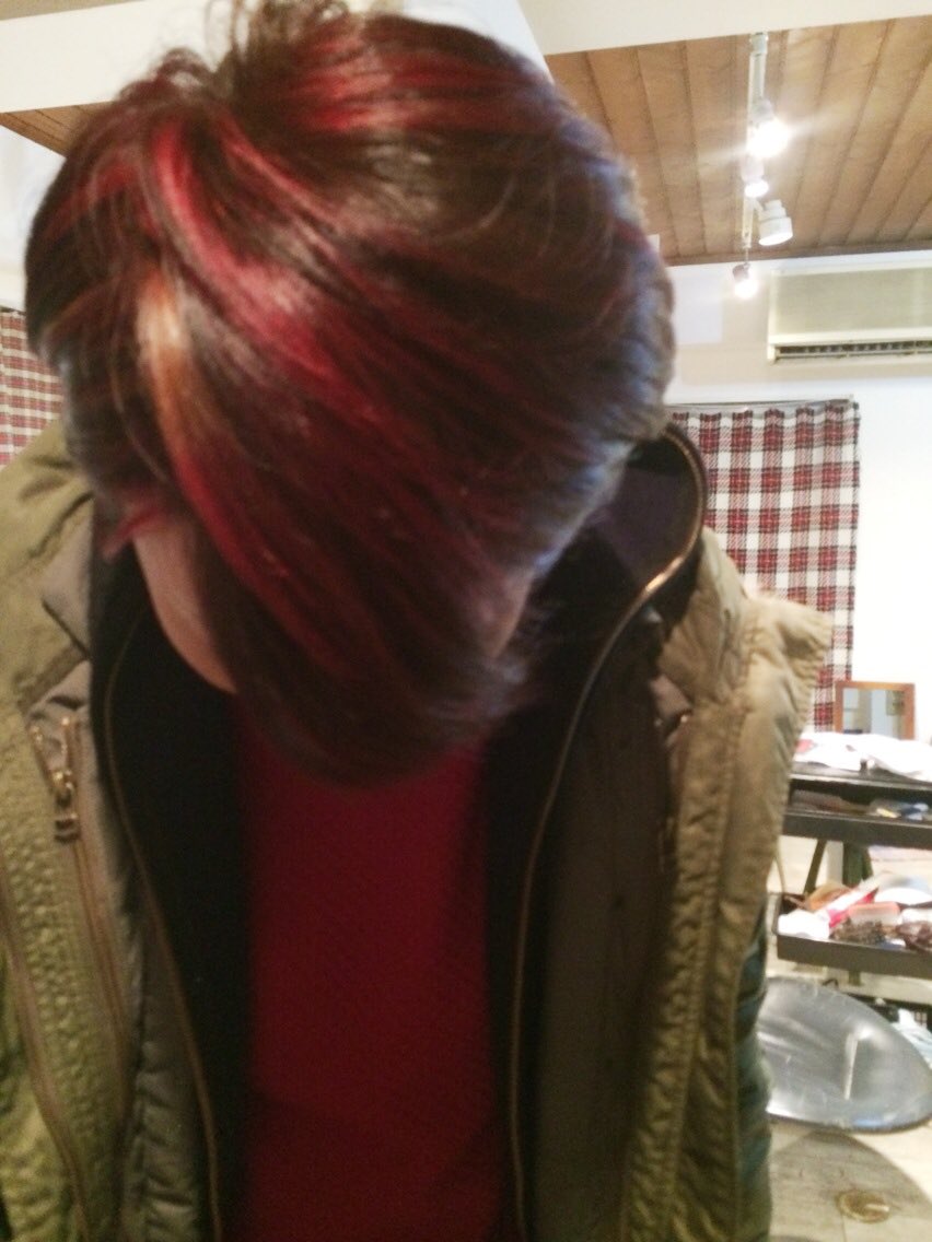 تويتر 篠田アキノブ على تويتر ショートカットに赤いメッシュを入れました 赤いメッシュ ショートカット 髪の毛の好き ショートカットカラー 原宿美容室nutshair 篠田アキノブ T Co 4fb6oazthv