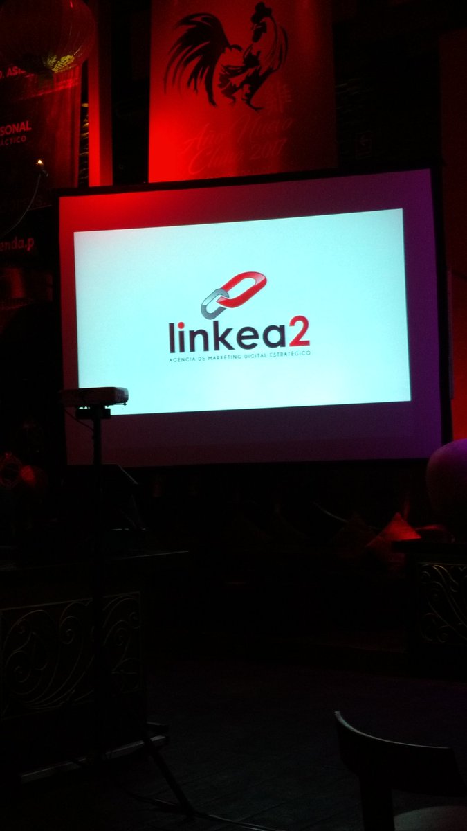 Linkea2's tweet photo. El #TeamLinkea2 presente en la #NocheDeEmprendedores sigue el HT y no te pierdas las ponencias https://t.co/eXheVKiNoB