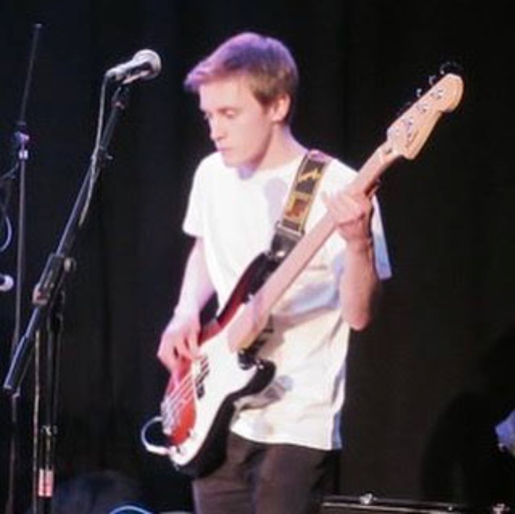 realmarauders's tweet photo. When you're playing bass in a bitchin band but you can't remember if you turned the oven off #dailystruggles #bandlife #bandmemes https://t.co/0P3Yssfobb