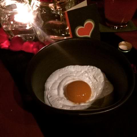 chef_corryan's tweet photo. #Dessert #DP_TENGGARONG @DP_BISTRO #BLACKPLATES This Morning :: Mango Meringue https://t.co/C7yEhPmWSP