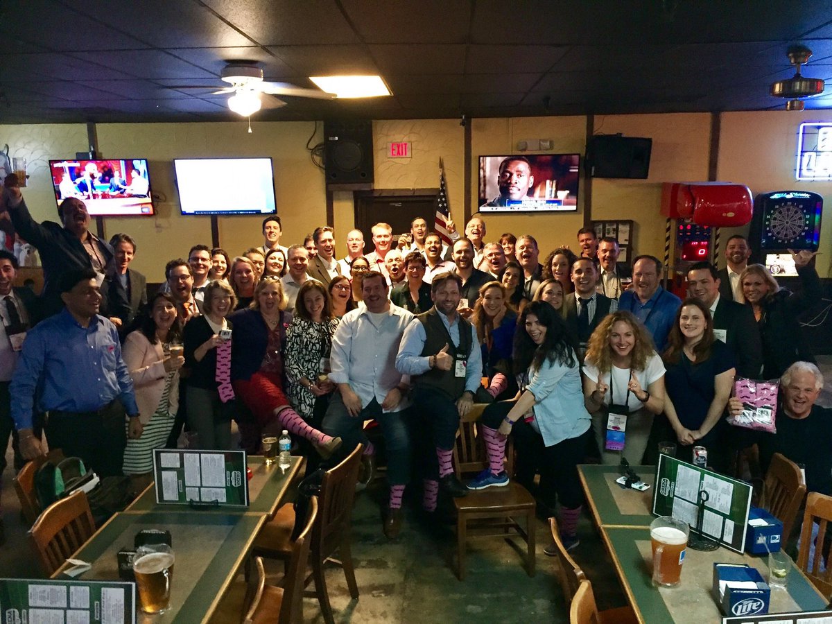 mikebiselli's tweet photo. What an amazing event tonight- a global meeting of fellow #pinksocks members while at #himss17! We are reimagining #healthcare TOGETHER! https://t.co/mT3M2EPlaH
