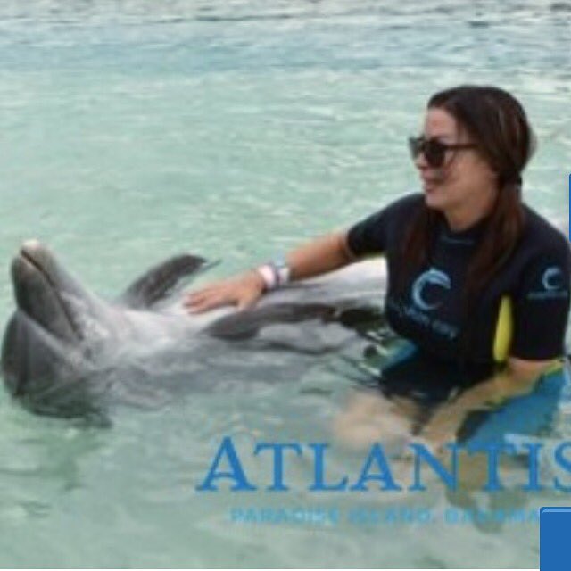 LisaSunnyDLee's tweet image. Is that how you like it, sweet thang? #iminlove #dolphin #Bahamama