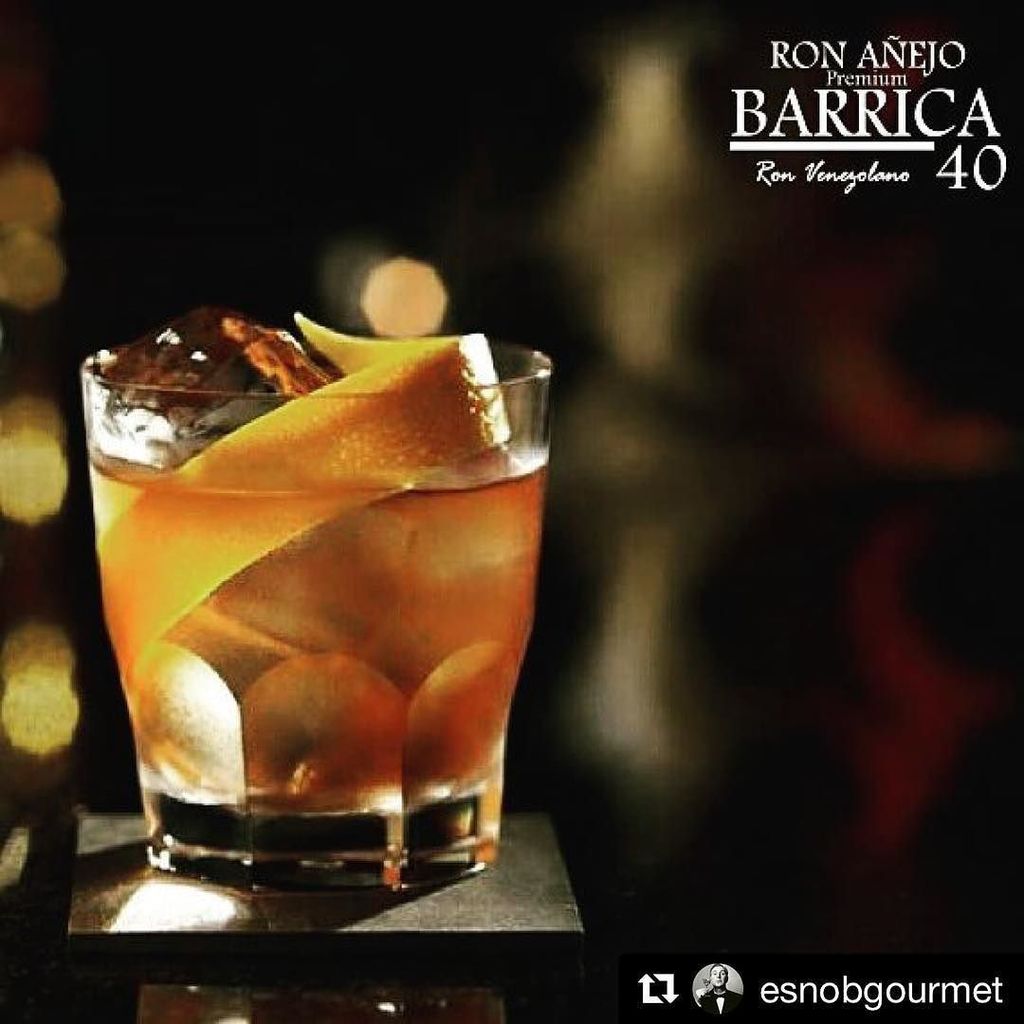 TNOradio's tweet photo. @esnobgourmet #radio y #tnoradio #teinvitan ・・・
¡ESTA es la actitud! @ronbarrica "No dejes que un día de la semana… https://t.co/VLxoyg22Da