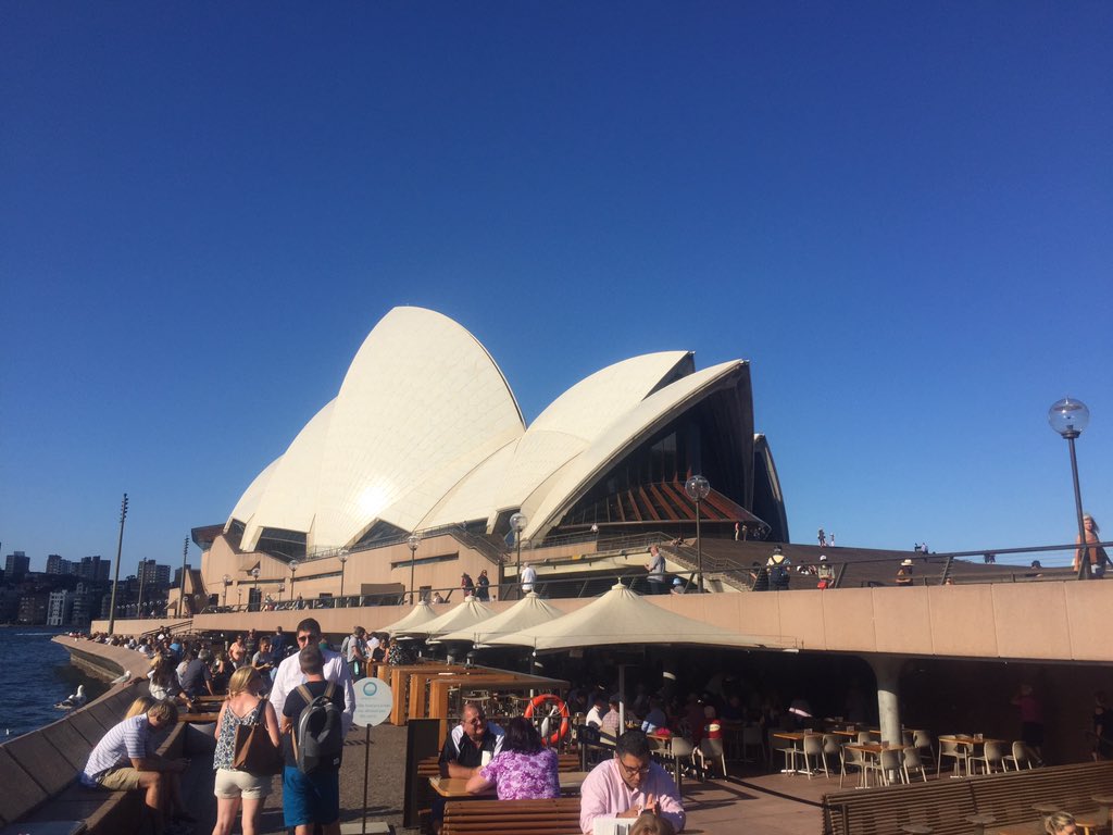 JoanneMurphy_'s tweet photo. Last night in #Sydney! #sunshine #talkingtourist #workingadventures https://t.co/c13VRUsX0C