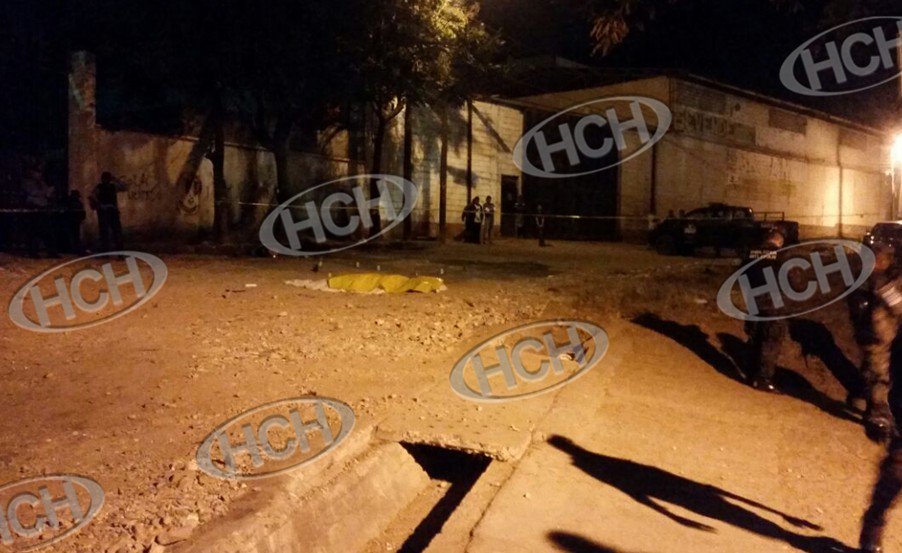 HCHTelevDigital's tweet photo. Ultiman a #conductordebus y dejan un herido en col. Altos de la Independencia https://t.co/ykCfSTVM2E #MásTemprano #MóvildeEmergencia https://t.co/NVaLo54J2G
