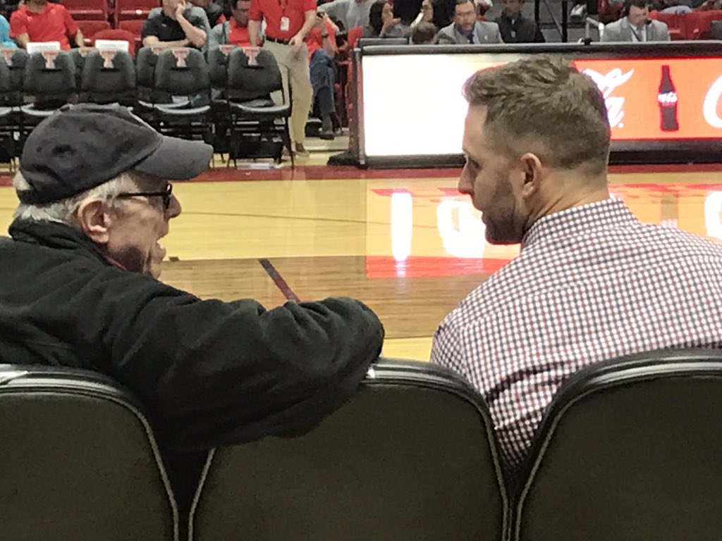 Trizroy's tweet image. Even @KentRHance and @TTUKingsbury likey @TexasTechMBB #HalftimeDiscussion #WreckEm