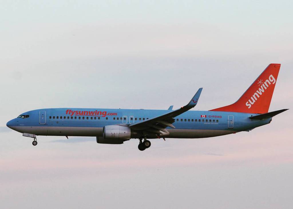 jetwashphotos's tweet photo. Sunwing Airlines C-FOAQ Boeing 737-8K5(WL) #yyz #CYYZ #flysunwing #sunwing #avporn… https://t.co/1NT9tMRZOD https://t.co/zV3MQqyO8R