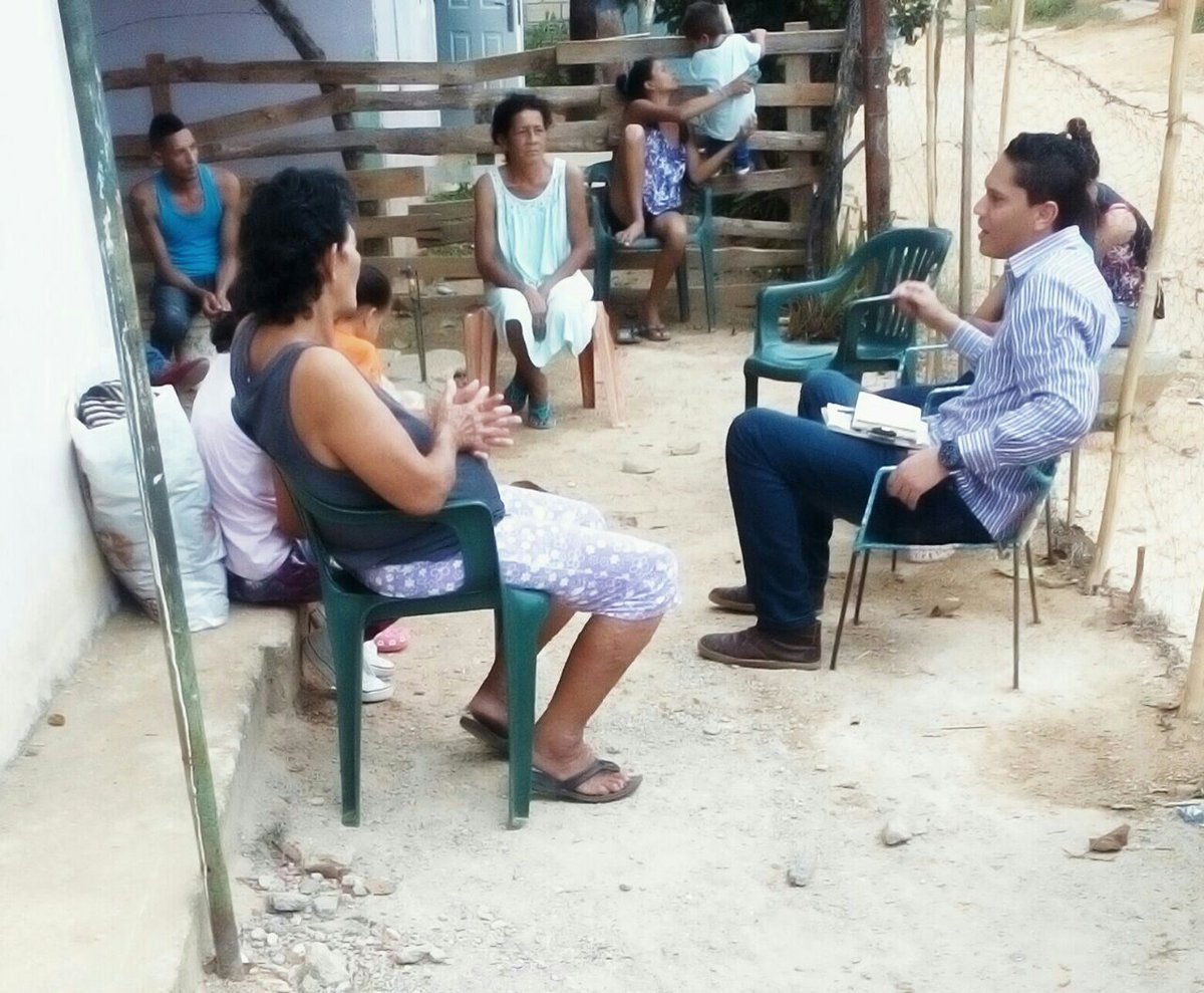 CojedesPJ_'s tweet photo. Hoy @LeoGamezUNIDAD visitó Sabana Grande en Tinaquillo, preparando a los vecinos para lo que será la legitimación del partido! https://t.co/nQVqw08dU3