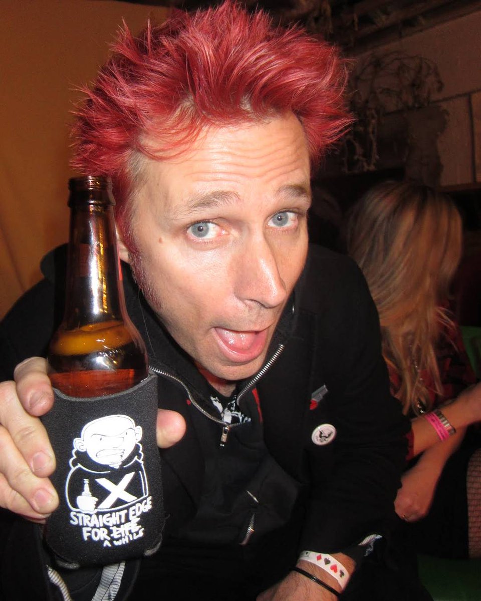 silversprocket_'s tweet photo. punk was saved six years ago today by a @mitchclem koozie we don't make anymore #straightedgeforawhile #greenday https://t.co/iUsGBFPqCw