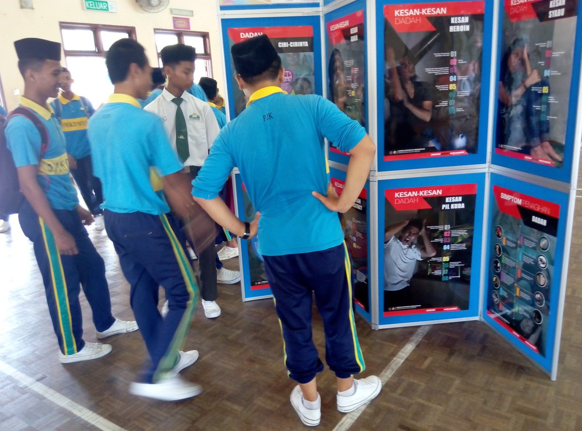 AADKPontian's tweet photo. 20/1/2017 - Program #IPBD Urine Test Pelajar, Ceramah & Pameran Antidadah di SMK Dato' Mohd Yunus Sulaiman Pekan Nenas https://t.co/IDTxx8NwjN
