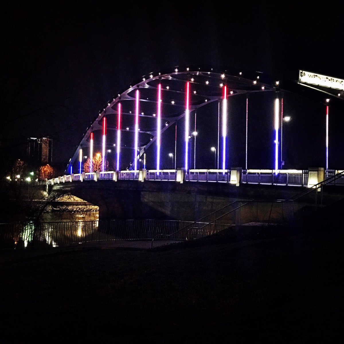 AarBrown's tweet photo. A late night stroll through downtown Fort Wayne. #Myfortwayne #MLKbridge https://t.co/5jJuurfZO9