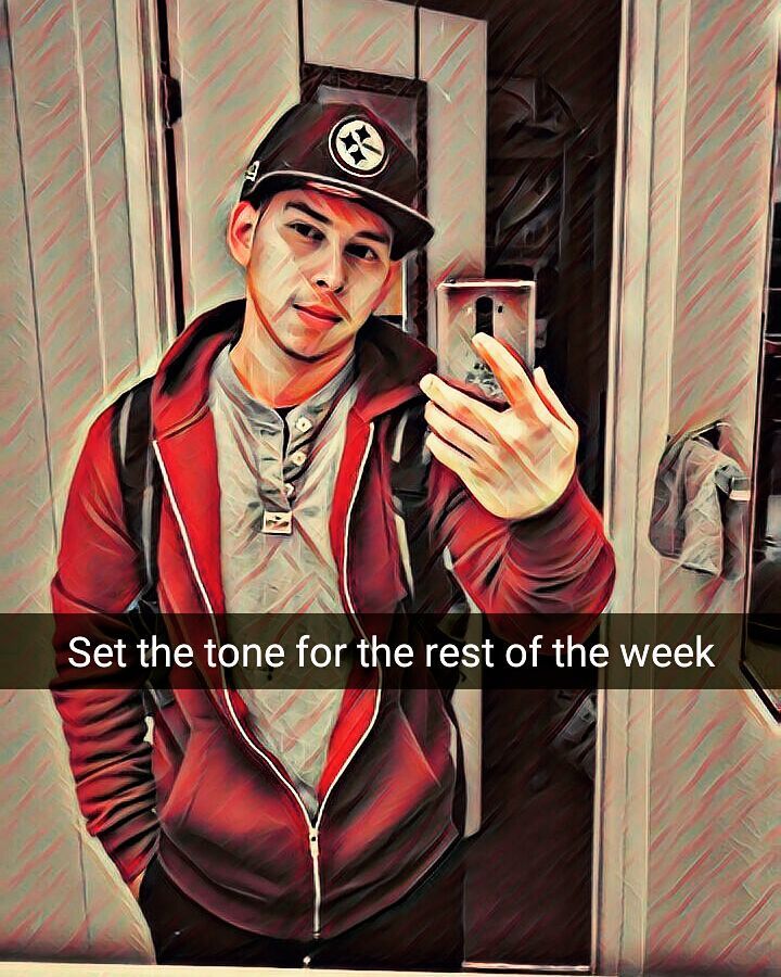 Jonnyortiz_09's tweet photo. My Monday's, Are Your Friday's
#jblessed https://t.co/IGta43KbBf https://t.co/hIP1DyYPLm