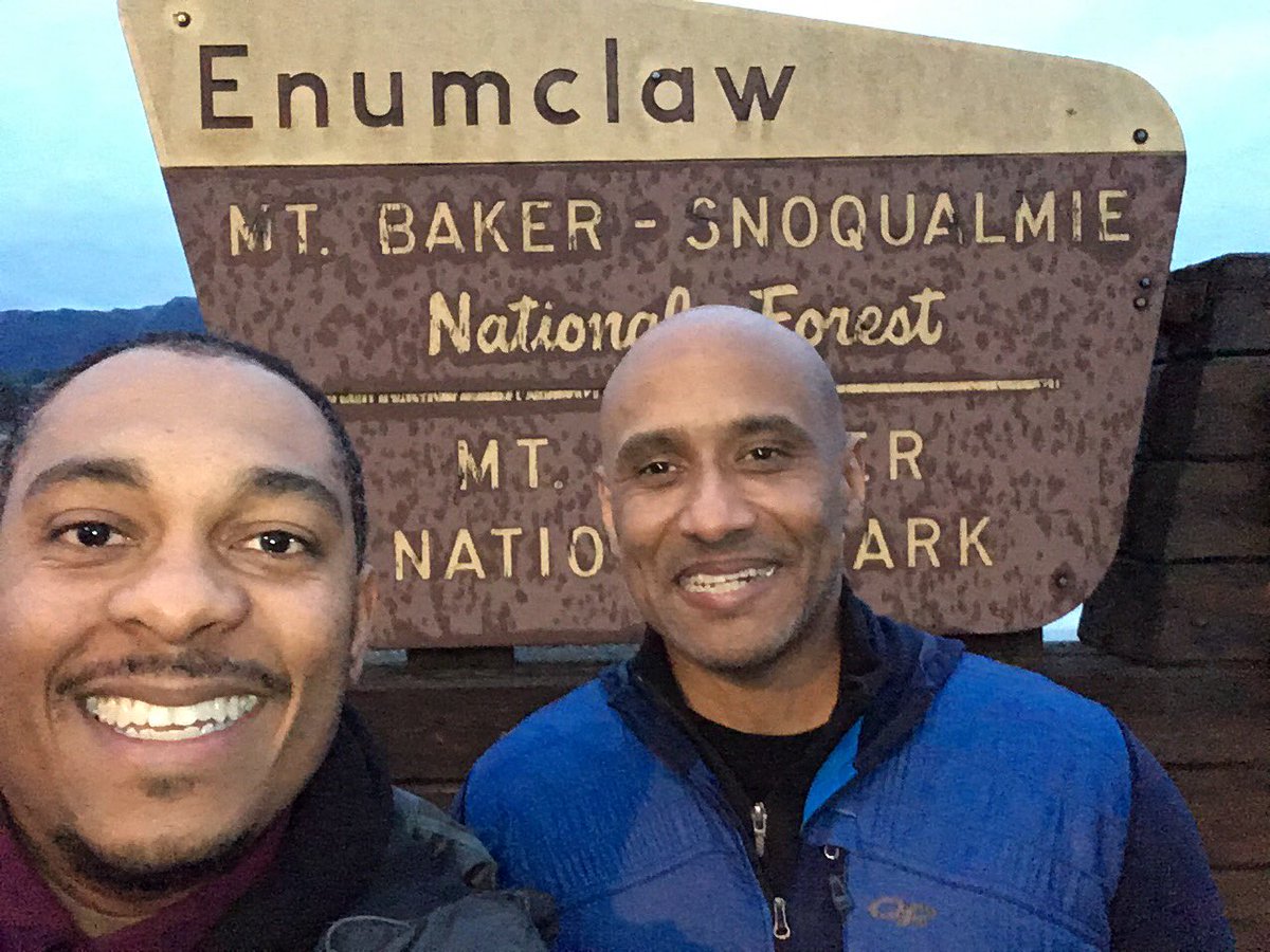 Reesemarks's tweet photo. Thanks Mike! It was great catching up and discussing diversity in the #outdoorindustry @CrystalMountain @OutdoorAfro @burtonsnowboard https://t.co/URQEN3wcif