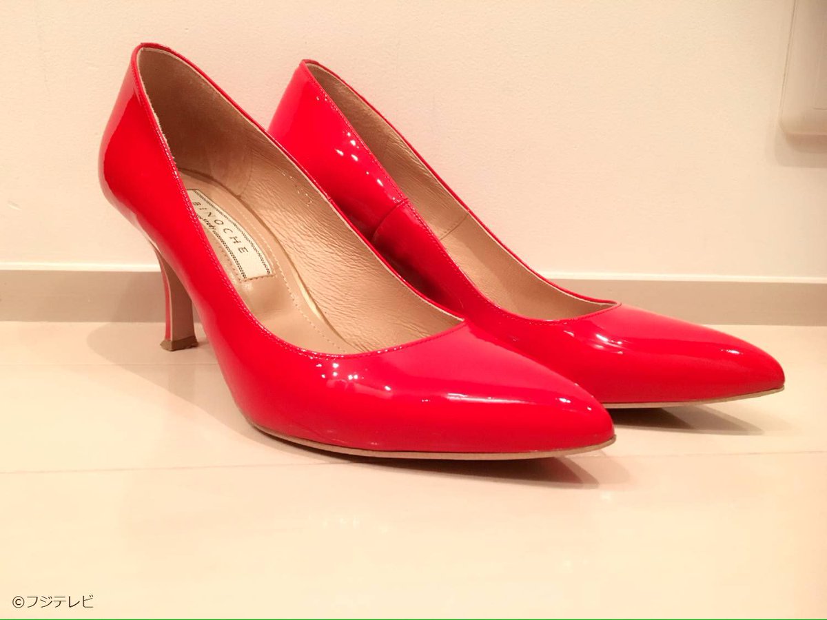 めざましテレビ アクア めざましダイアリー きょうの担当は堤アナ 人生初 真っ赤なパンプスをついにゲットしました 赤いヒールといえば 大人の女性が履いているイメージなのでこれで私も大人の女性に一歩近づけたような気がしてワクワクし