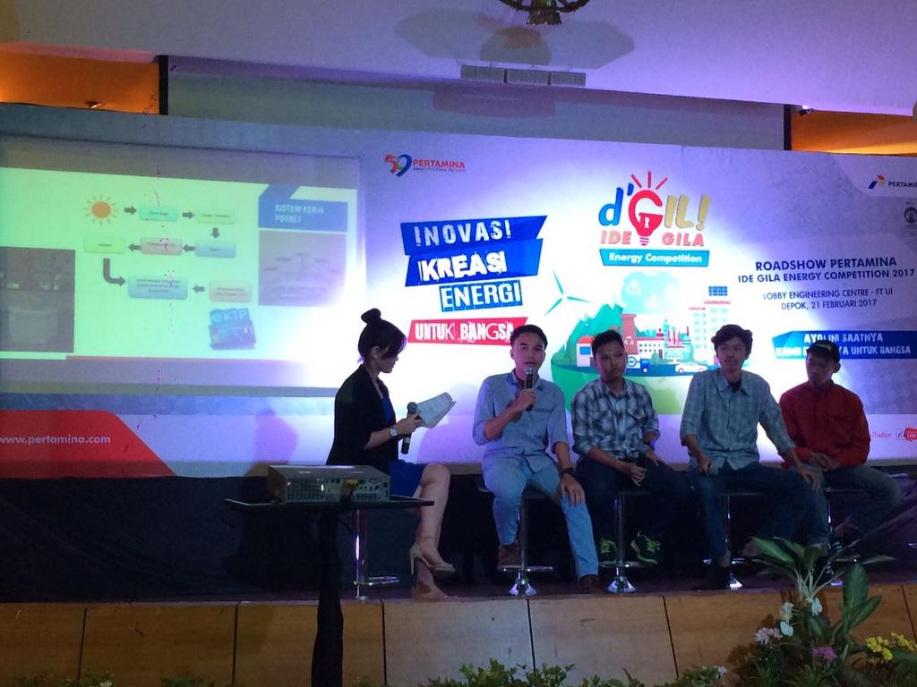 idegila_mktg's tweet photo. Situasi terkini Auditorium K301 Fakultas Teknik Universitas Indonesia. 
Absen yuk siapa saja yg sudah sampai di roadshow Pertamina #Idegila? https://t.co/j4YFodGPmB