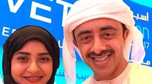 المطبخ فن وعلم  / منى الهاشمي أول "شيف" إماراتية
