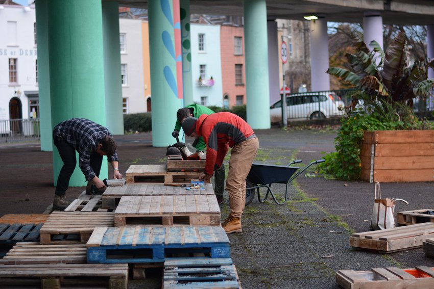 DesignWest1's tweet image. Delighted @UWE_Hands_On is participating in Design Thinking 3 Making a Difference? talk. #humanitariandesign architecturecentre.co.uk/events-making-…