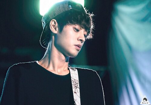 unicornisah's tweet photo. my 4d rockstar 💜 #JOONYOUNGDAY #HappyJJYDay https://t.co/NRNghIs0GA