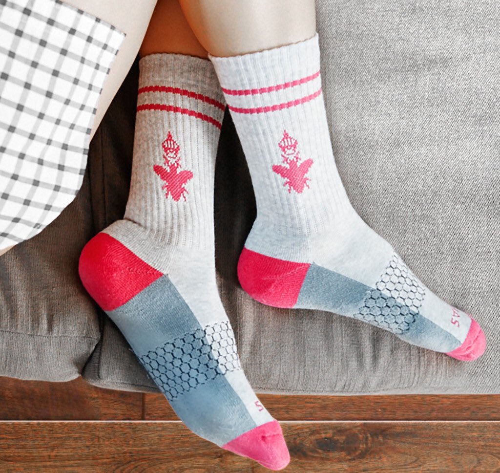 MediaIvy's tweet photo. Workout Essentials That Won't Quit. My latest @theLVguide post   w/ products from @lululemon @BOMBAS @EOProducts... https://t.co/8yggb5gdDf https://t.co/MoI3OS8EVC