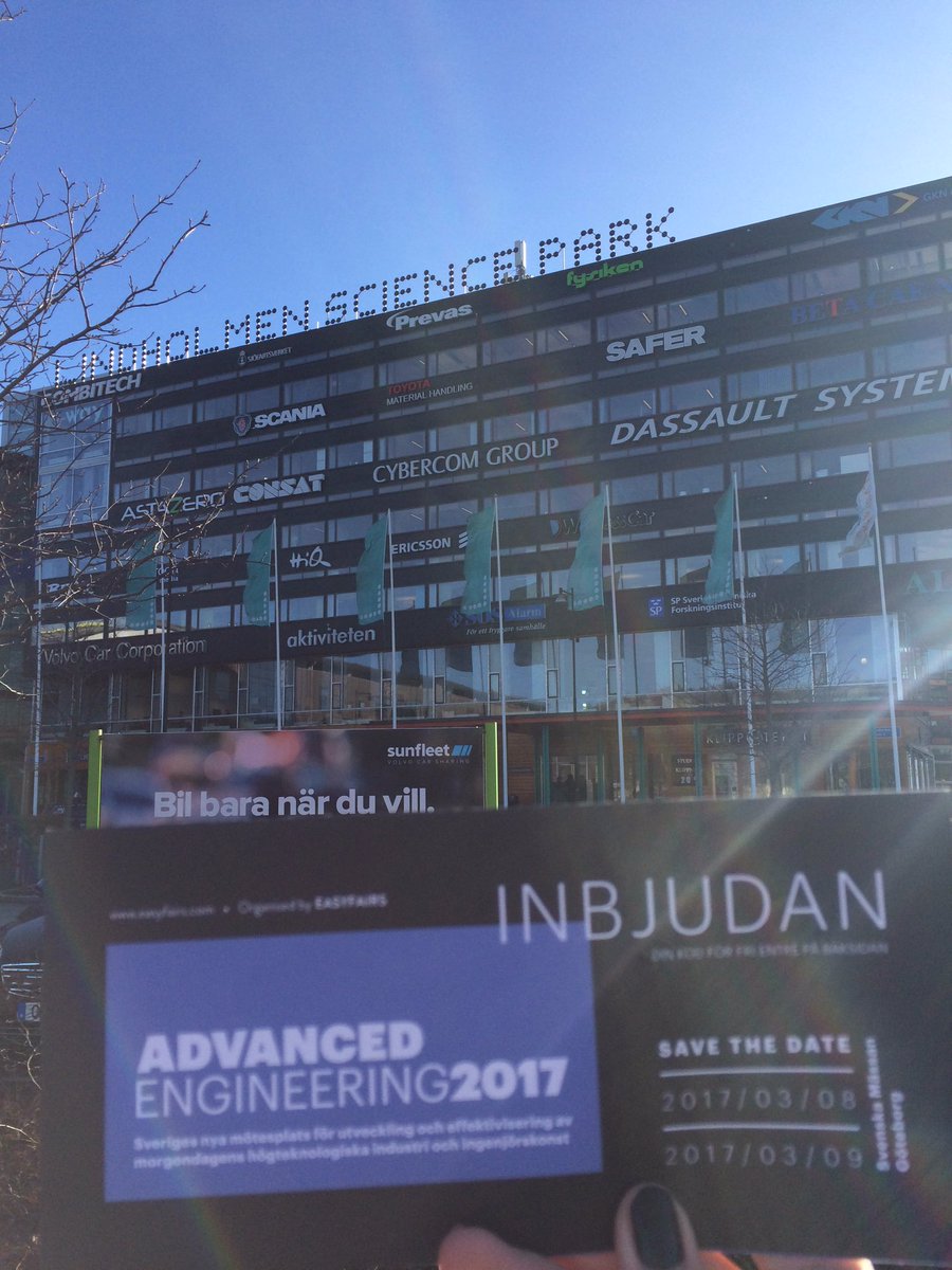 Advanced_2017's tweet photo. Handing out free tickets to the show! #aegbg #advancedengineering https://t.co/I40d0lVYrr