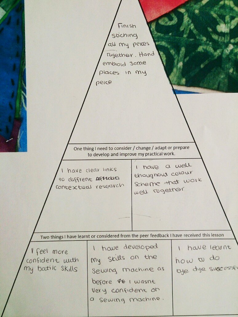RicardsArt's tweet photo. Art Textiles students @RicardsTweets peer assessing, using learning triangles to consider prior knowledge and set practical targets #improve https://t.co/LlByKlt9wj
