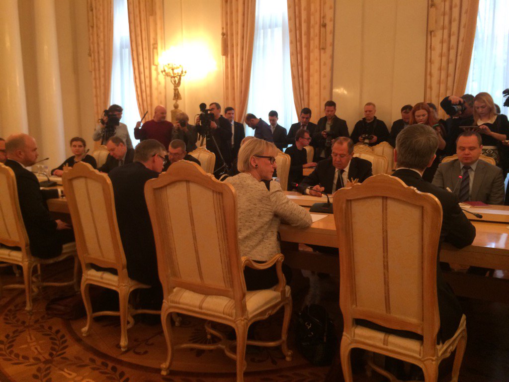 Margot W mitt emot Lavrov. Bra att tala trots djupa oenigheter tycker båda. Bert Moskva