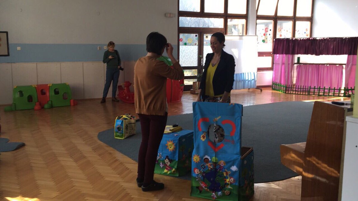 Sweden in North Macedonia tweet media