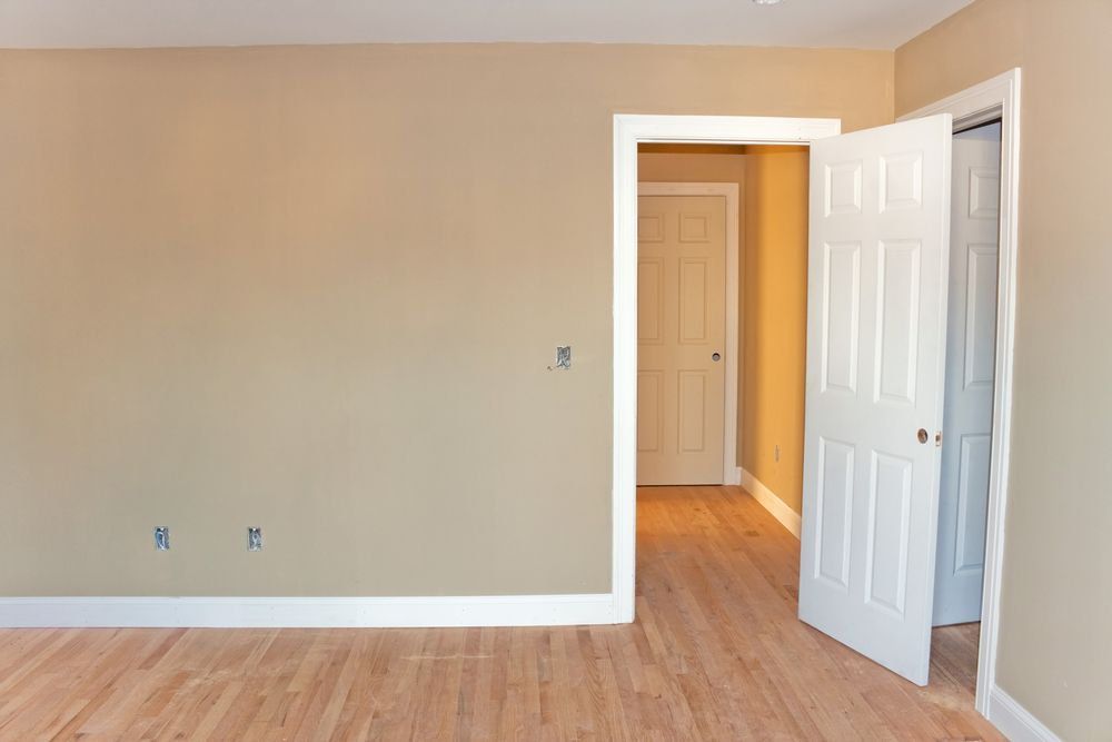 mjbcarpentry's tweet photo. Hanging doors can be tricky! Here's 5 reasons why many fail to hang internal #doors https://t.co/COaksnZOPe #door https://t.co/HxIEew7Bvl