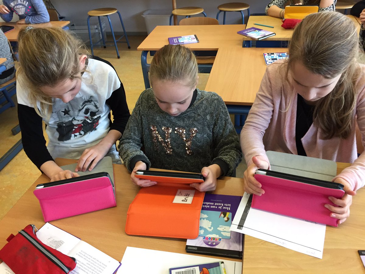 Bslaetare's tweet photo. Vandaag voor het eerst gewerkt met Snappet. Wat waren de kinderen enthousiast en hebben ze hard gewerkt!! @SnappetNL #test #pilot #gr5 https://t.co/JG6T8nP8LU