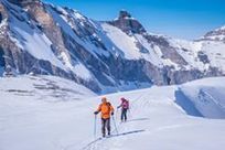 Aure65's tweet photo. Sur la piste du #Gerbats - Francois Laurens #LaGela #Pyrénées #skiderando https://t.co/DRzn27X72W https://t.co/7g5Q0jIBAx