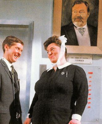 CarryOnJoan's tweet photo. Kenneth Williams and Hattie Jacques in Carry On Doctor (with the portrait of James Robertson Justice in the background!) #CarryOnBlogging https://t.co/SaSNF4OuTT