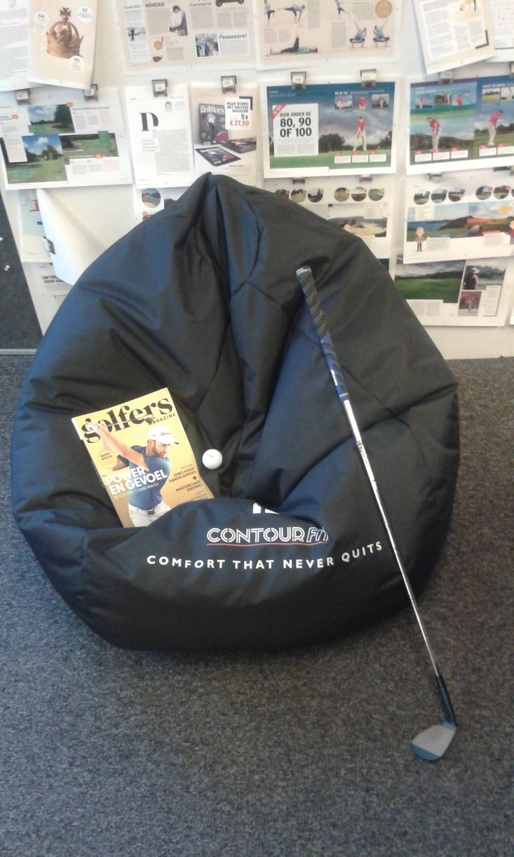 GM_Foeke's tweet photo. Nice gift from our friends @FootJoy... great for a comfortable read or some chipping practice from tight (carpet) lies. #contourfit https://t.co/gjDoeJKg2n