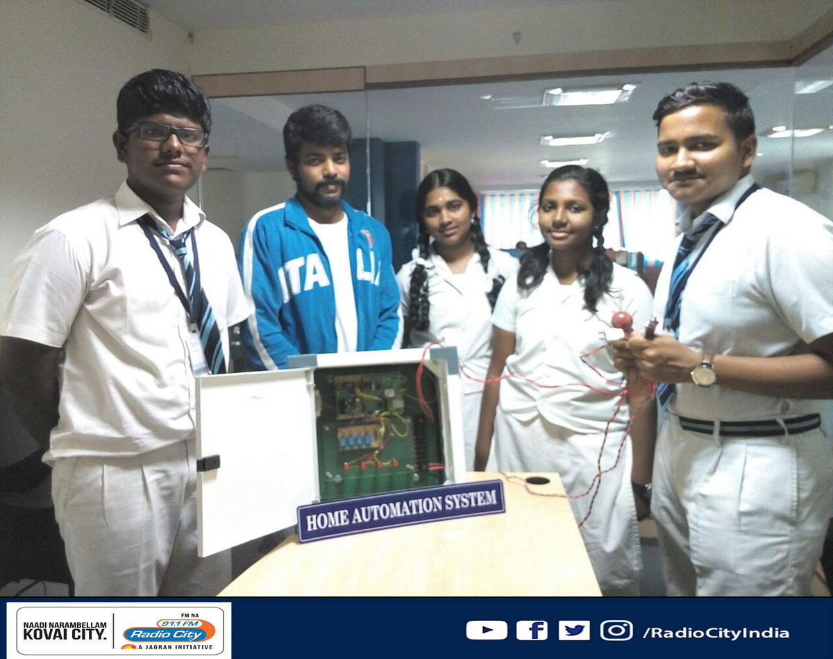 radiocityindia's tweet photo. #RadioCityCoimbatore Students of SBIOS present their science project to #RJChiyaan. #KuttyKalam #ScienceDaySpecial To register (0422)6639911 https://t.co/z6waBbtNol